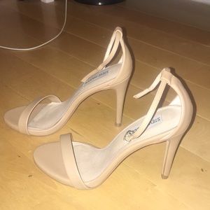 Steve Madden size 7.5 nude heals